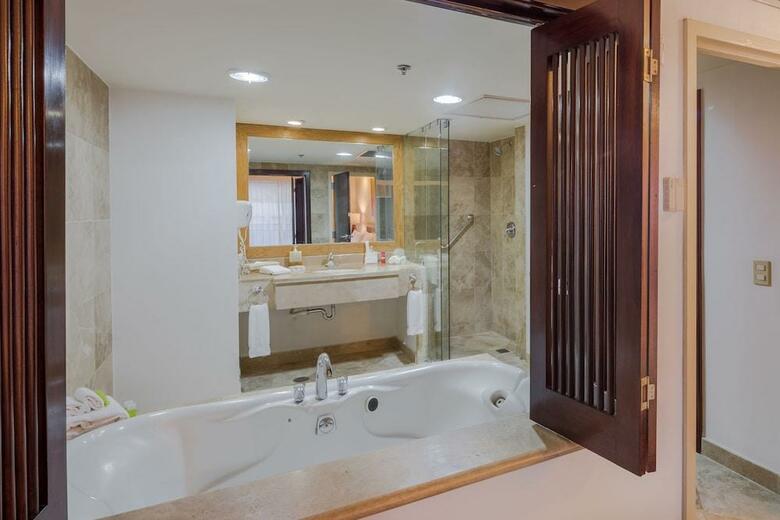Hotel Wyndham Casa Grande Monterrey