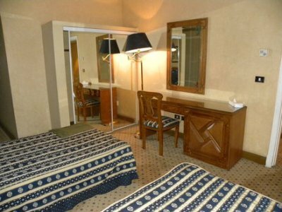 Hotel Om Kolthoom