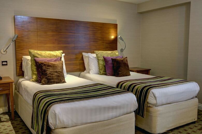 Bull Hotel