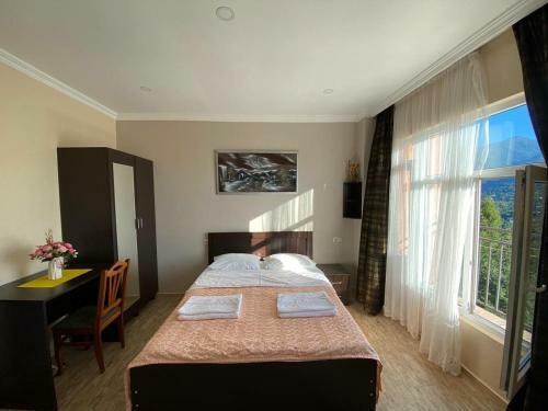Hostal Chakvi View Guest House