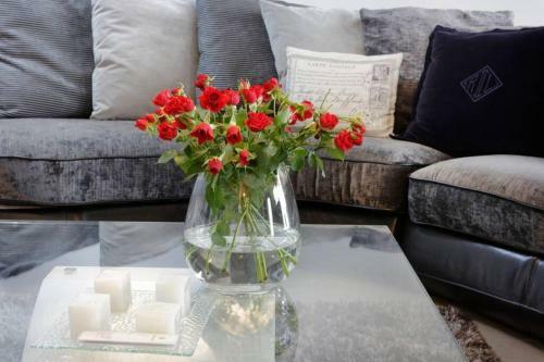 Luxury 2bed Apartment City Center -free Parking