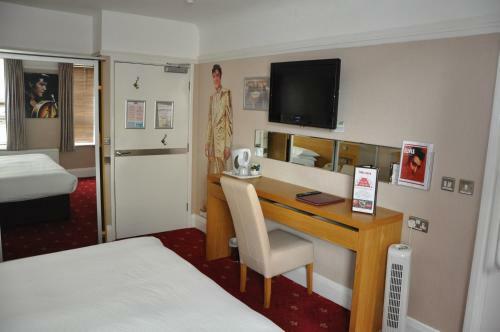 Hotel Celebrity