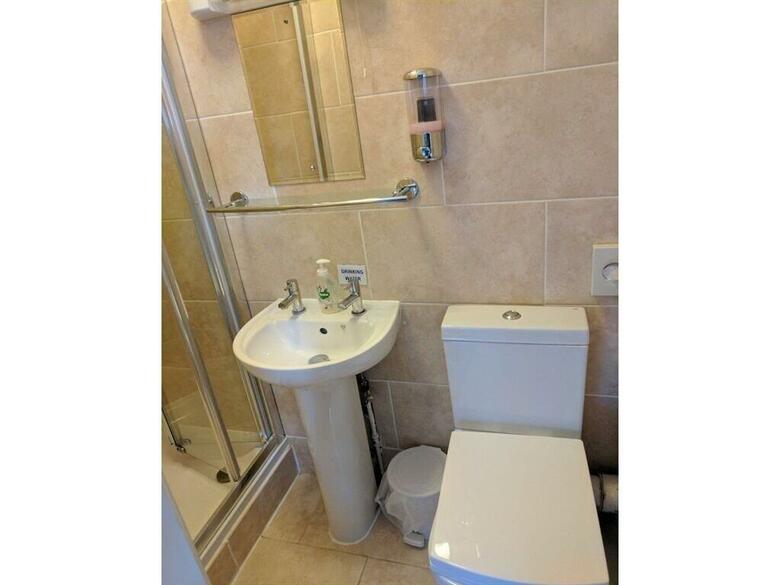 Hostal Chelsea Hotel