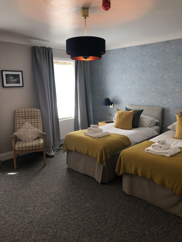 Cliff House Hotel