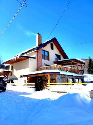 Hostal Gone Ski 'inn