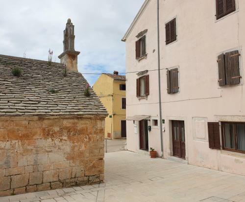 Corner Stone House