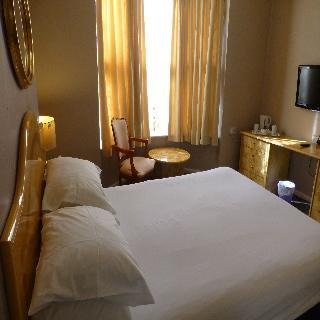 Hostal Prince Hotel