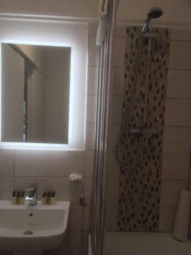 Bed & Breakfast Elmdon Lodge