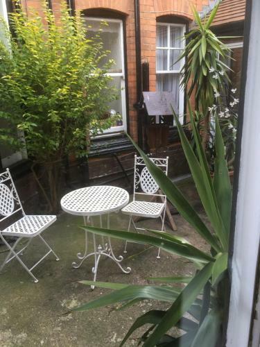 Bed & Breakfast Elmdon Lodge
