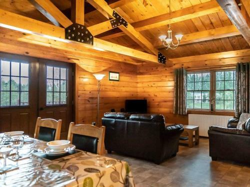 Lake View Lodges