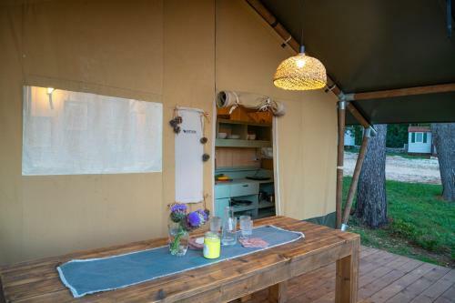 Glamping Tent Bor