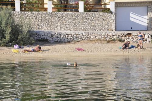 Apartment In Barbat With Balcony, Air Conditioning 660-3