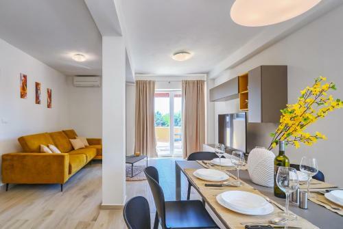 Apartments Macuka- New And Luxury, Near Beach