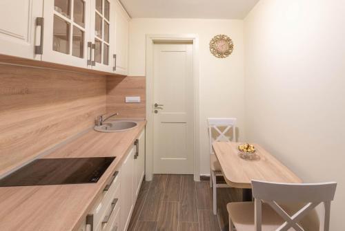 Apartment La Piazzetta 1