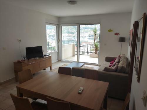 Apartamento Two Bedroom, With Pool And Perfect Sea View!