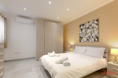 Apartamento Seafront Penthouse W Unobstructed Sea Views