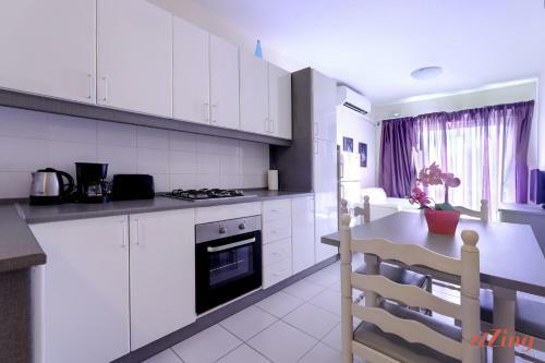 Apartamento Seaside 2 Bedroom Apt Wside Sea Views - New