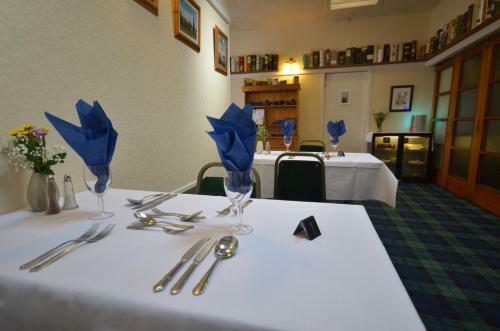 Hotel Auld Cross Keys Inn