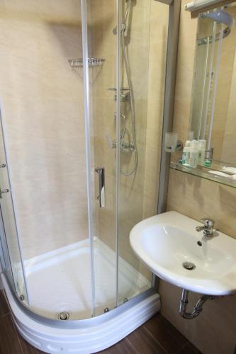 Two Level Apartment Redco 3
