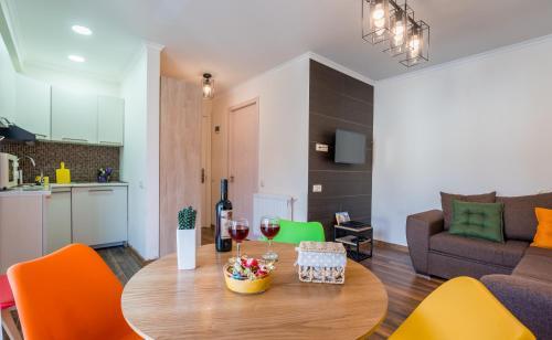 Apartment422