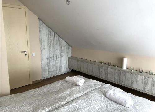 Two-bedroom Apartment Next To The Gondola Ski Lift