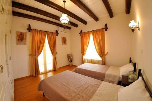 Villa Leo Junior