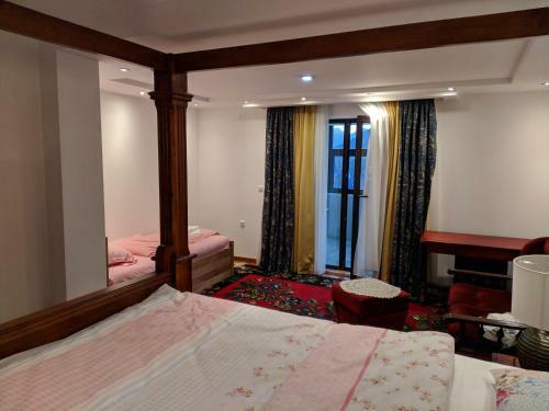 Hotel And Restaurant Abas
