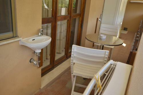 Hostal Guest House L'edera Di Gavina Apt