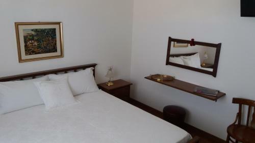 Hostal S'alighera Guest House