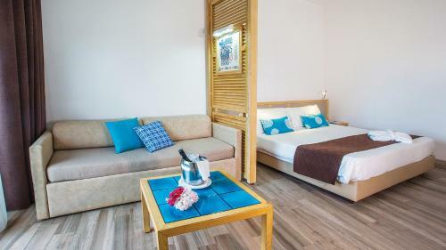 Hotel Baia Di Conte Resort
