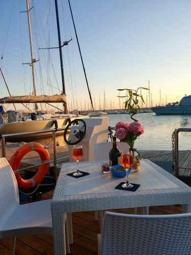 Houseboat Seabreeze