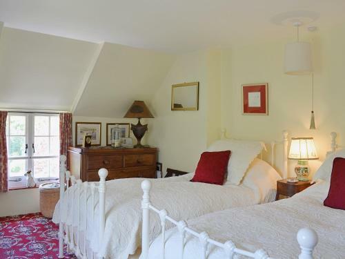 Whiteabury Cottage