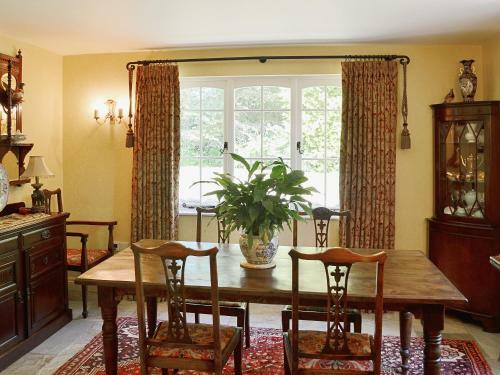 Whiteabury Cottage
