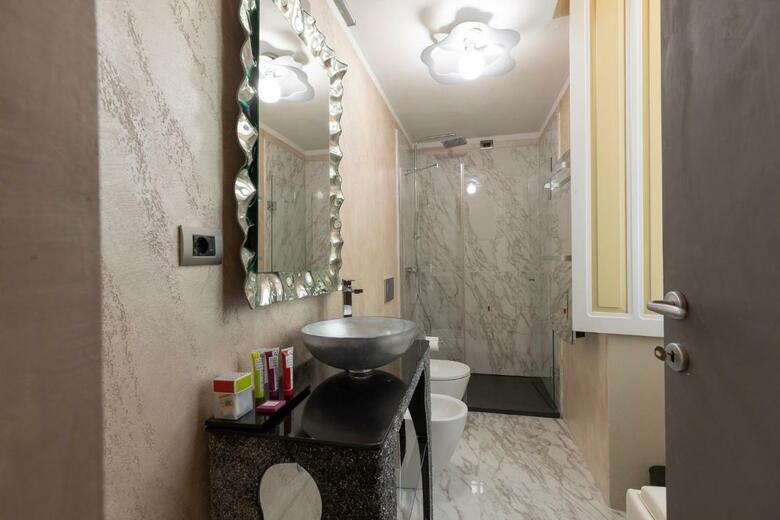 Hostal Luxury Liberty House