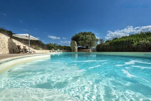 Villa Verde Con Piscina Indipendente Con 5 Camere E 4 Bagni