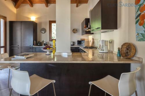 Villa Verde Con Piscina Indipendente Con 5 Camere E 4 Bagni