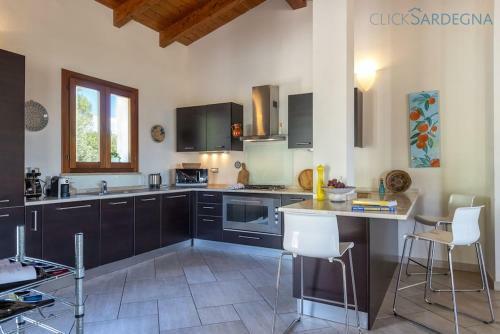 Villa Verde Con Piscina Indipendente Con 5 Camere E 4 Bagni