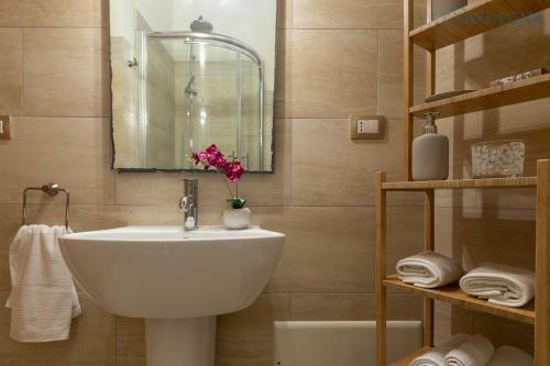 Villa Verde Con Piscina Indipendente Con 5 Camere E 4 Bagni