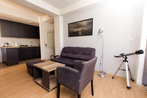 Oz Apartments