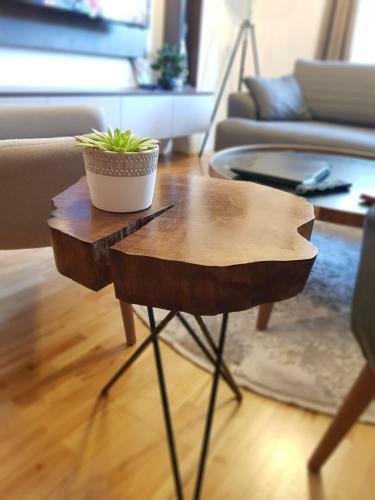 Central Pearl Apartment