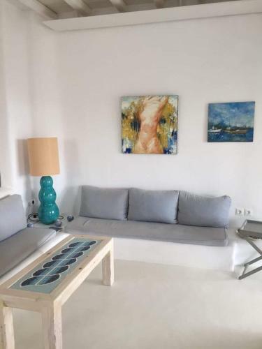 Beautiful Villa In Mykonos With Shared Swimming Pool