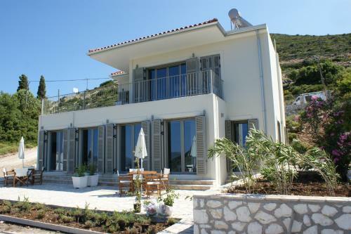 Myrtos View Apartments