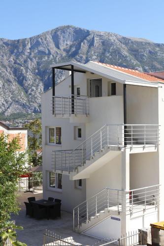 Apartamento Luxury Seafront Flat Perzagno 2