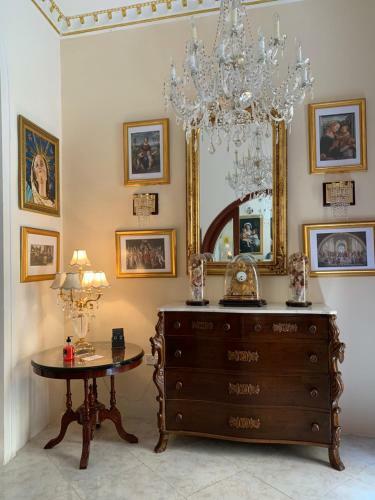 Hostal Santa Marija House