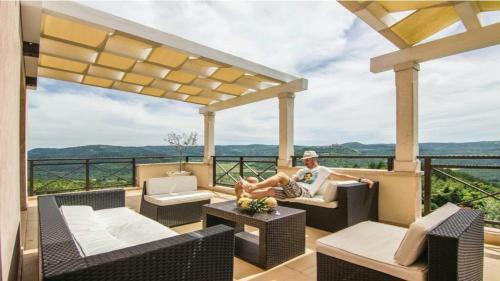 Hostal Villa Over The Hilltop
