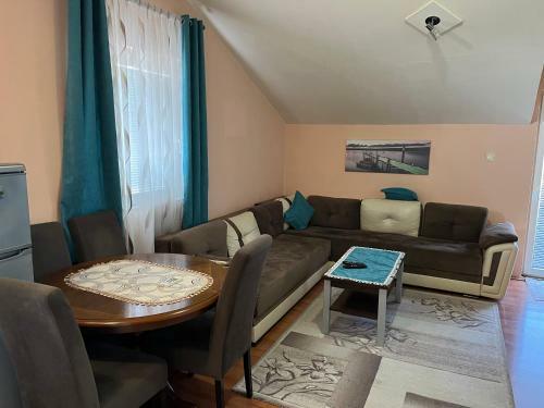 Lovely 1-bedroom Apartment In Podgorica