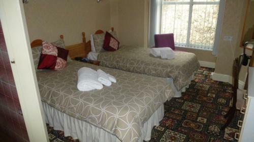 Hostal Whitehall Guest House