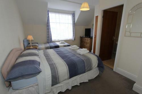 Hostal West Point Hotel
