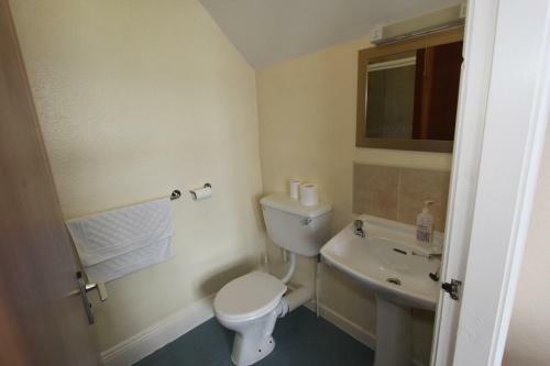 Hostal West Point Hotel