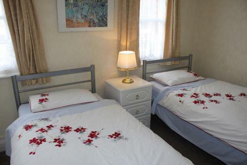 Hostal West Point Hotel